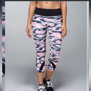 lululemon athletica Pink Camo Capri Leggings